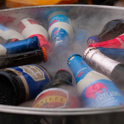 Beer bottle cooling in a circular container